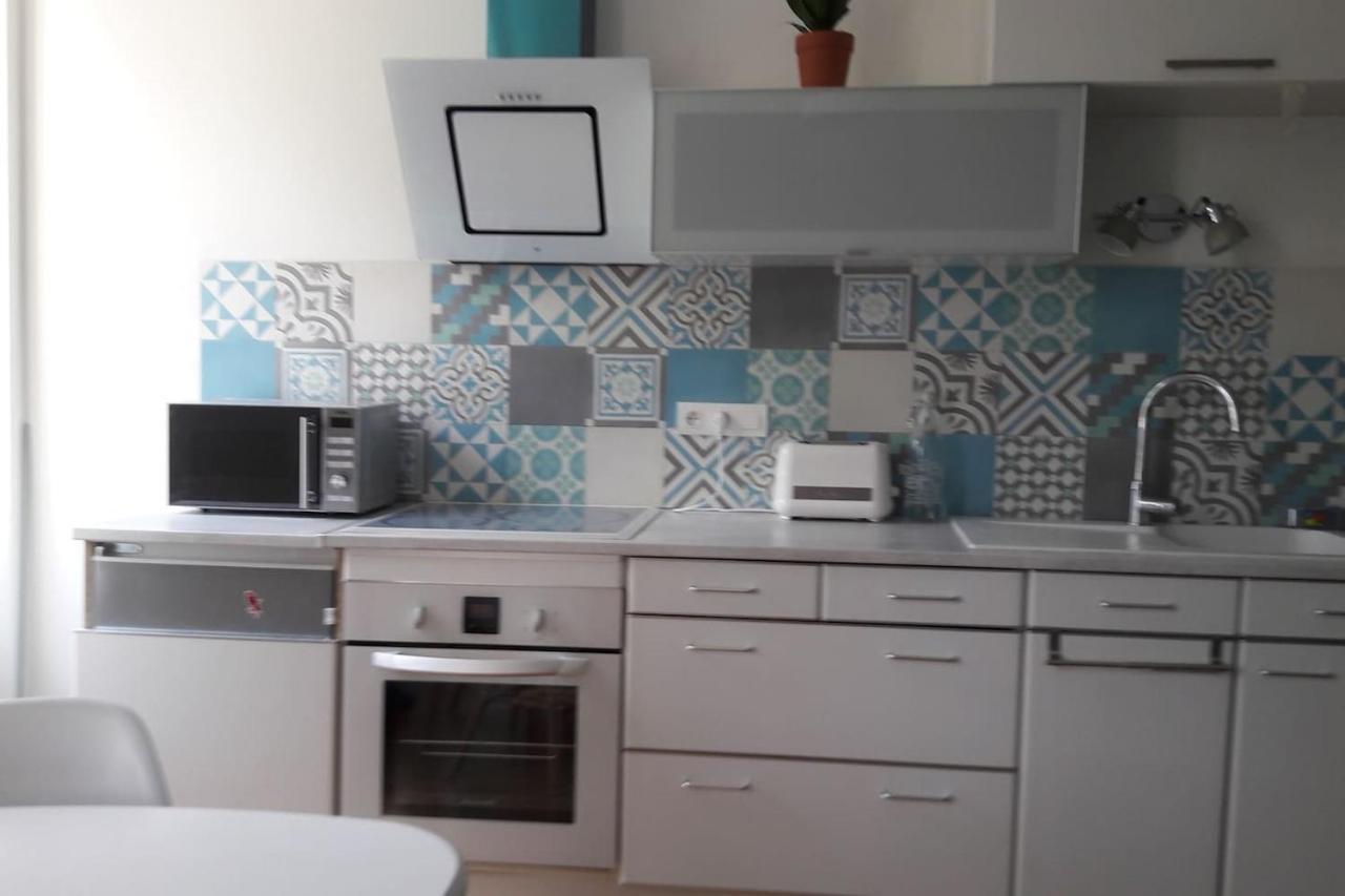 Un Appartement Lumineux Au Parc Beaumont Pau Exteriör bild